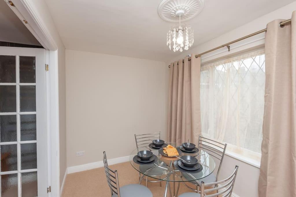 Leed City Centre - Armley Wortley Leeds  Zewnętrze zdjęcie